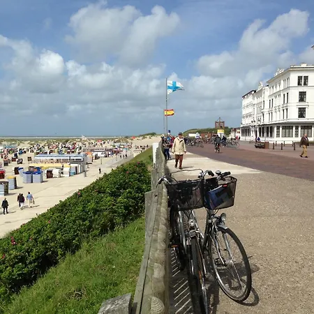 Farah * Borkum